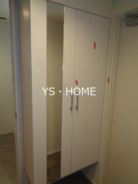 フレンシア下井草 玄関