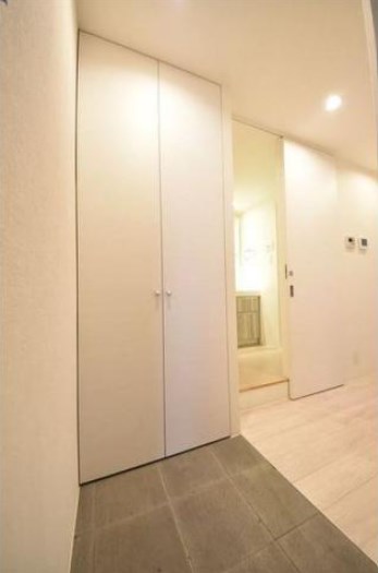 La Perla Ogikubo 玄関