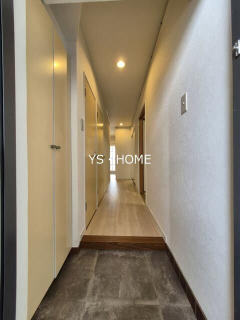 中野ハイネスコーポ 玄関