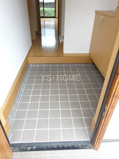 ベルドミール井草 玄関