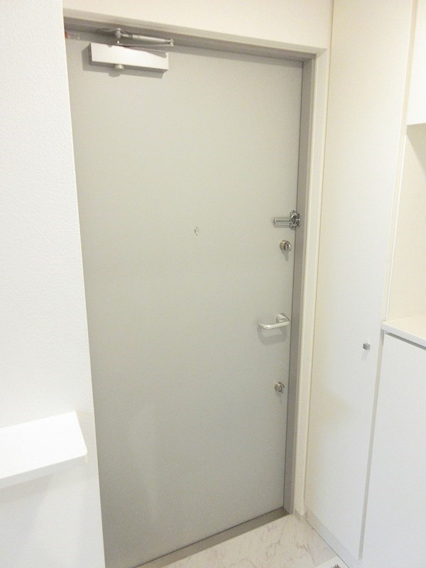 ZOOM中野坂上 玄関