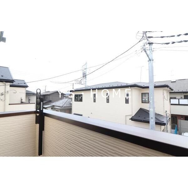 武蔵野市境南町３丁目戸建 ベランダ