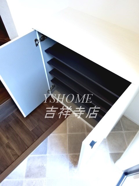 メゾン ド 桜 吉祥寺 玄関