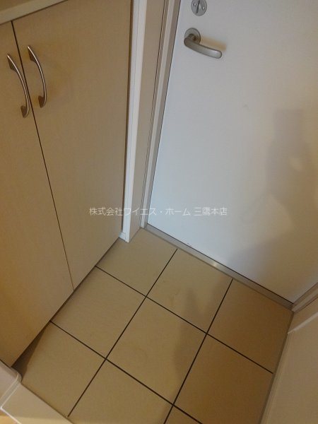 グランドパレス 玄関