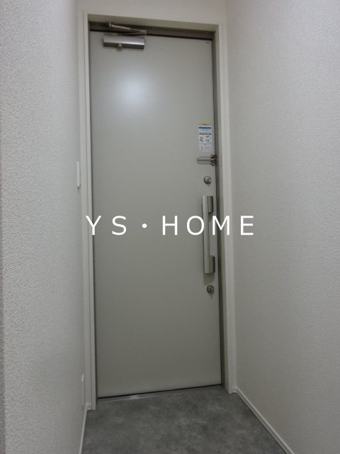 クレールムサシ 玄関