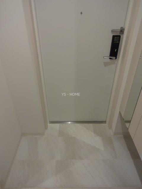 アルモ井の頭 玄関