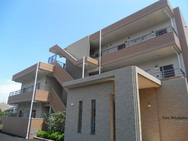 フィオーレ三鷹台 外観
