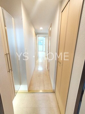 フィオーレ三鷹台 玄関