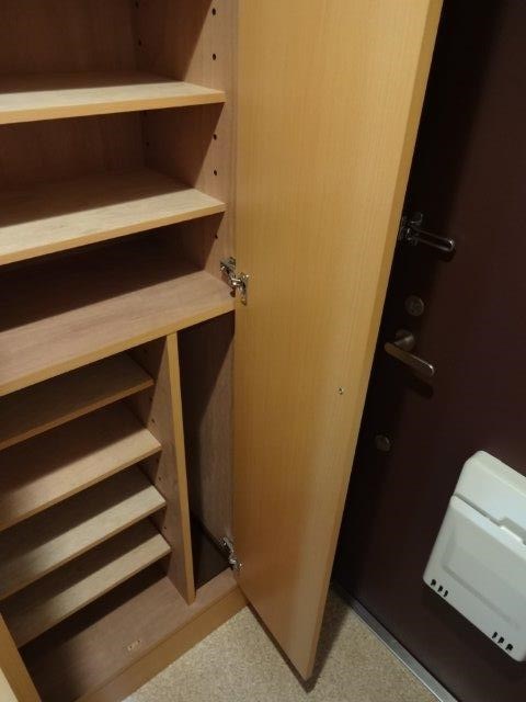 パレス・チェリーロード 玄関