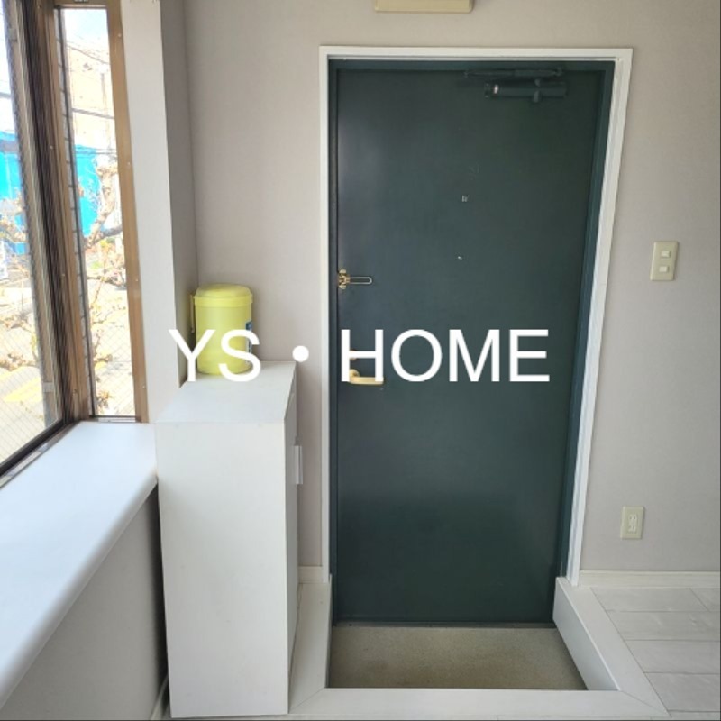 ムーンパレス 玄関