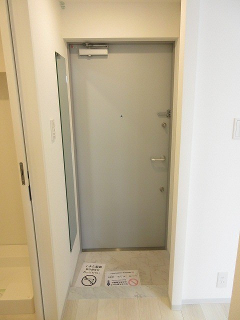 ZOOM中野坂上 玄関