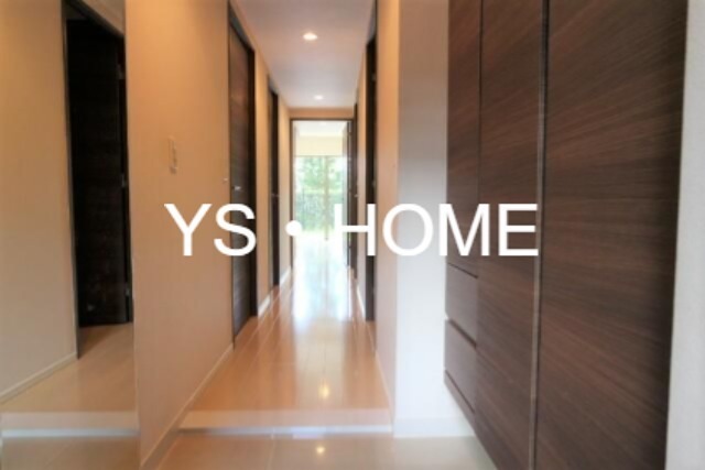 ヴィーガーデンザ・レジデンス 玄関