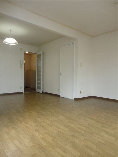 南町メゾネット住宅 リビング