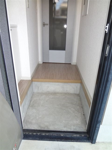 コーポワコウ 玄関