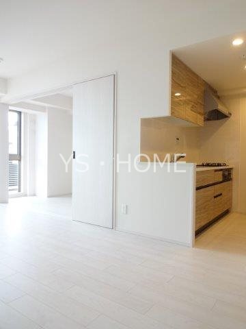 トラープランド翠命館 リビング