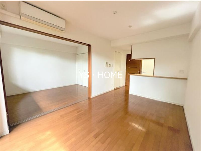 Prescelto壱番館（プルシェルト） リビング