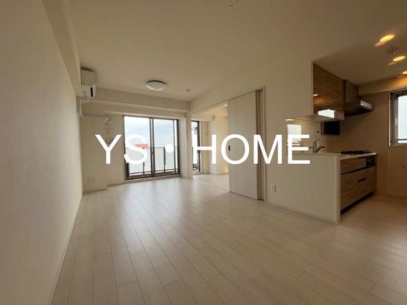 トラープランド翠命館 リビング