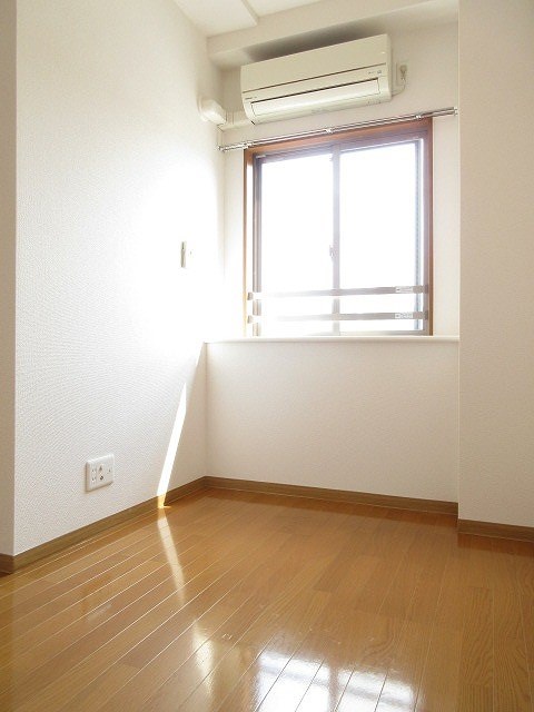 サン・シオン ベッドルーム