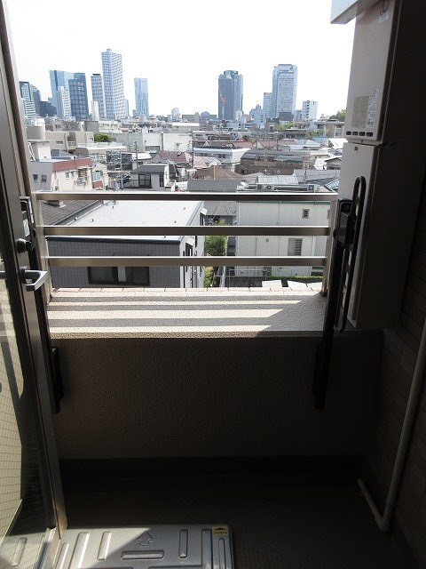 サン・シオン ベランダ