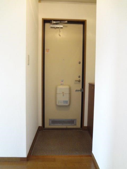 フォーレストヒルズⅡ 玄関