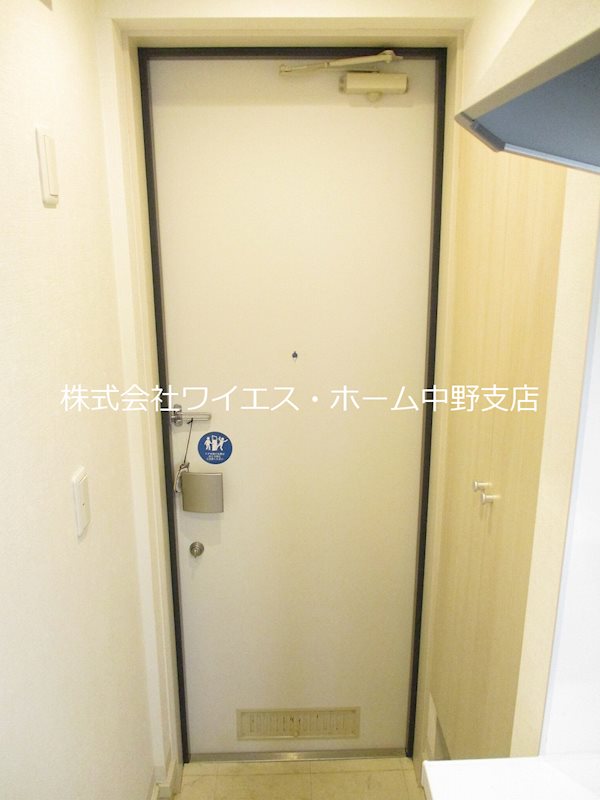 レソムグリーンステージ 玄関