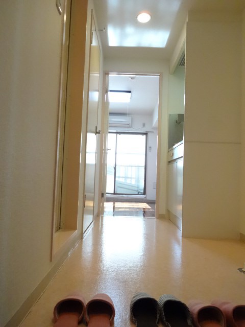 ル・フリメール  玄関