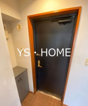 ラミアカーザ中野  玄関