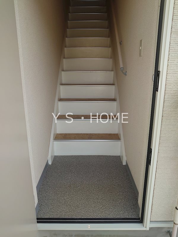 b&amp;rsquo;CASA　Kodaira 玄関