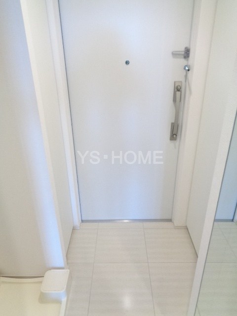 コンフォリア西荻窪  玄関