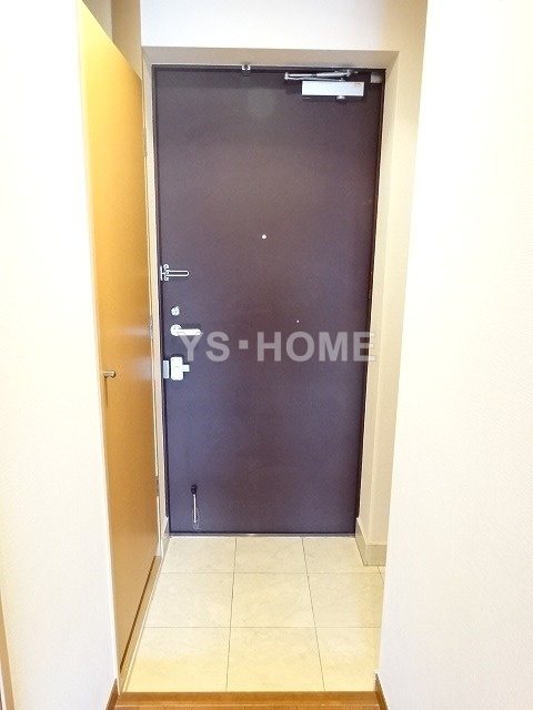 ガーデン西荻窪 玄関