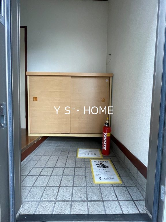 北一レジデンス 玄関