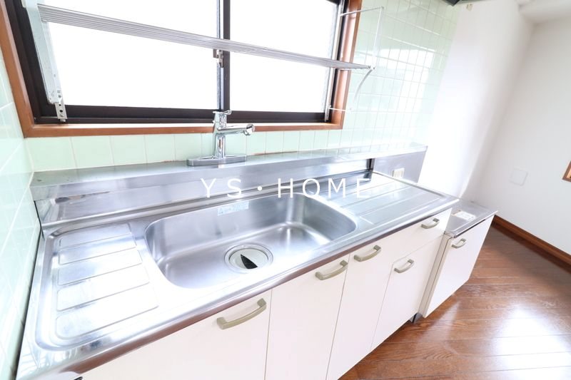 ハニーシャトルK キッチン