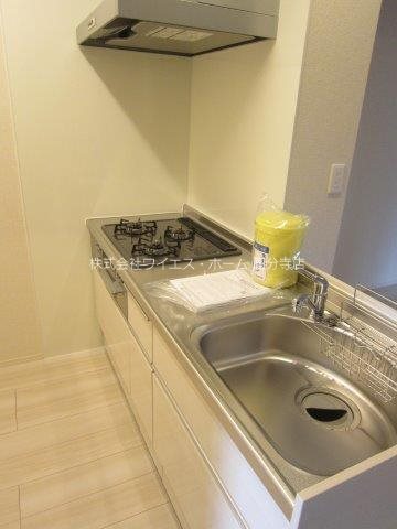 ウォールナッツガーデン キッチン