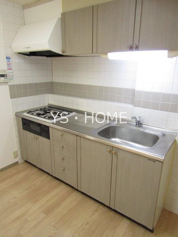 ヘリオス天神町レジデンス キッチン