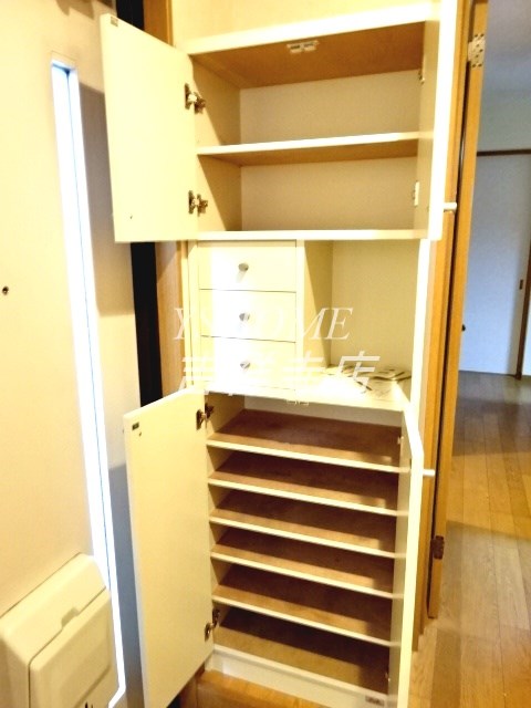 コンフォート三鷹台 玄関