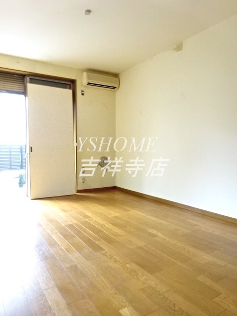 コンフォート三鷹台 リビング