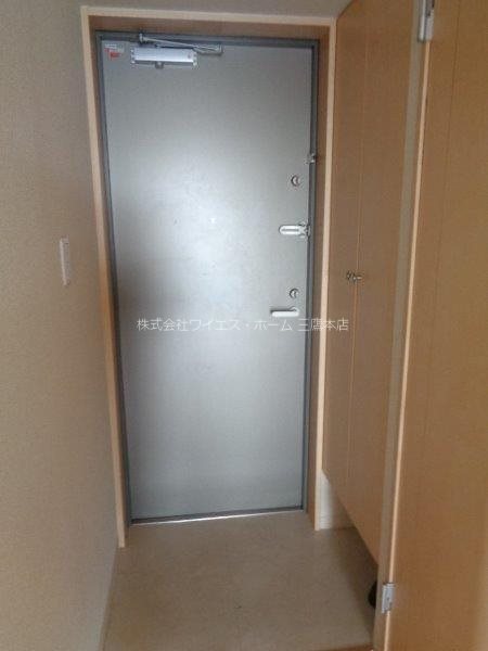 ドゥーエ武蔵小金井 玄関