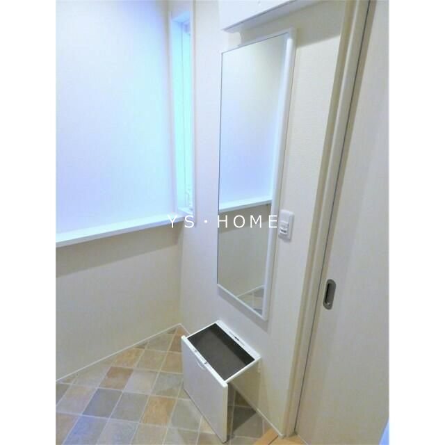 ディアス・ブリランテ 玄関