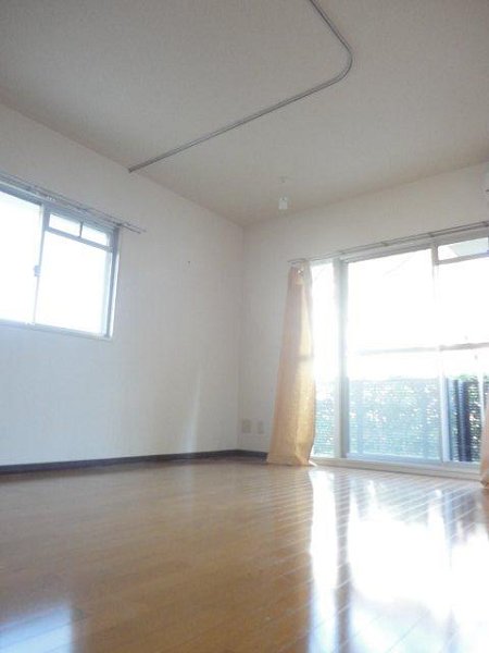 コーポレート東小金井 リビング