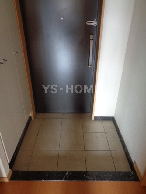 プレミアコンフォート西荻窪  玄関