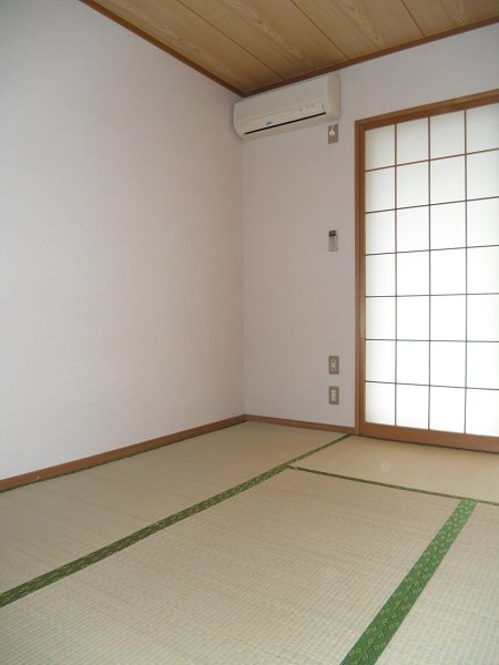 コンフォート三鷹台 ベッドルーム