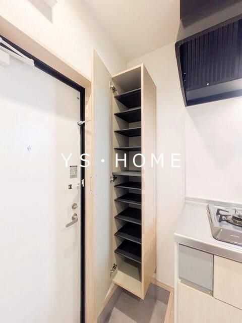 メールダジュール 玄関