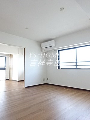 コーポレート連雀1号棟 リビング