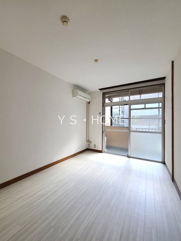 アメニティコウヤマ第２ガーデン リビング