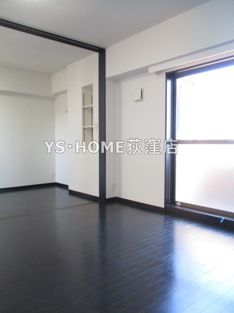 ラクラス下井草  リビング