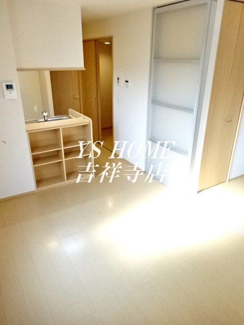 メゾン　シェーヌ リビング