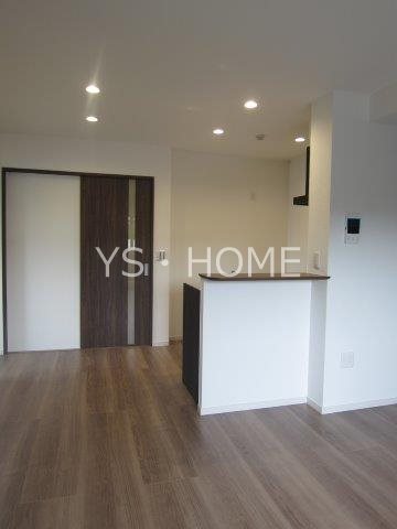 ヴェルデルークス美鷹 リビング