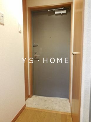 フローラ荻窪 玄関