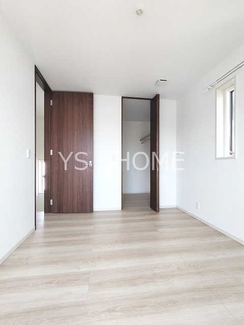 武蔵野市境4丁目戸建   ベッドルーム