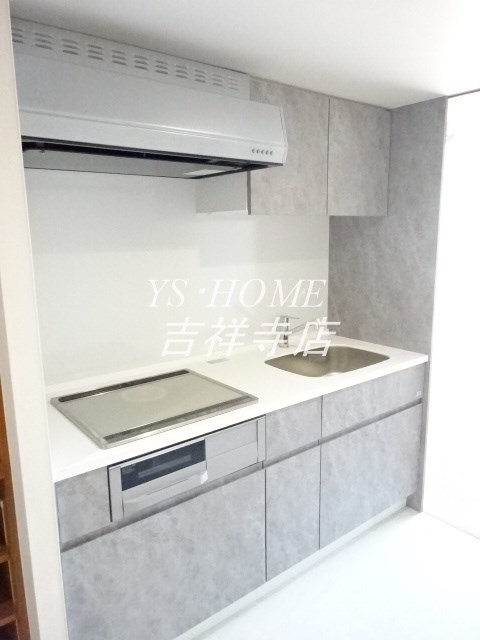 KOMORE bldg キッチン